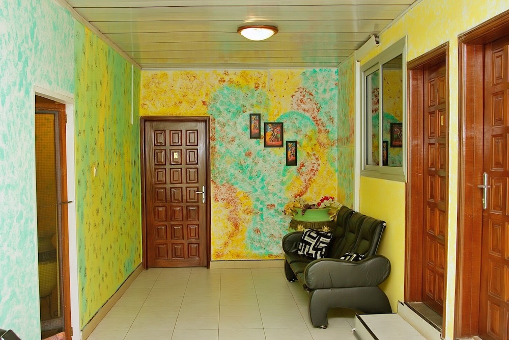 Отель Alexander Plaza Ltd