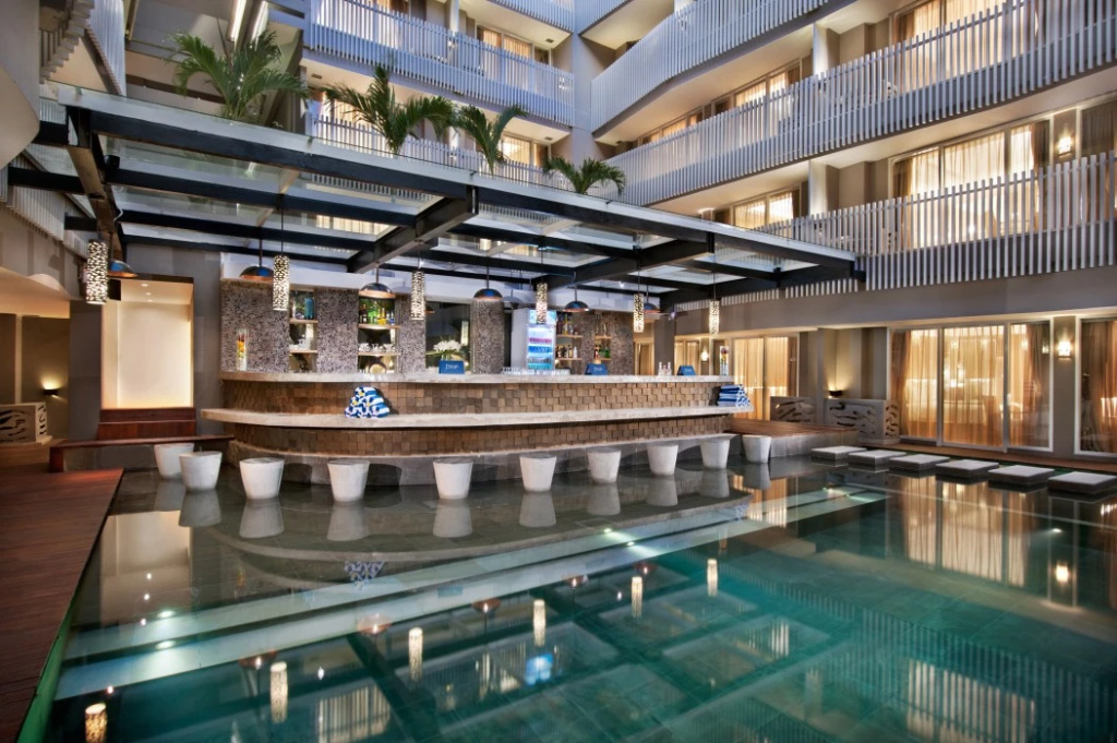 Fame Hotel Sunset Road
