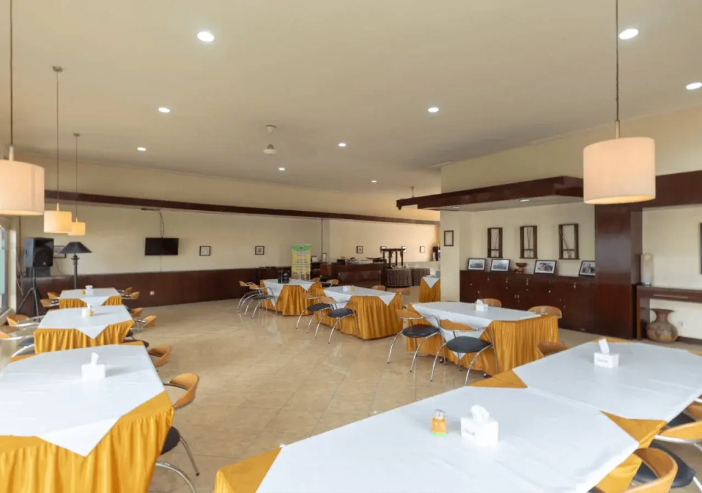 Palm Hotel