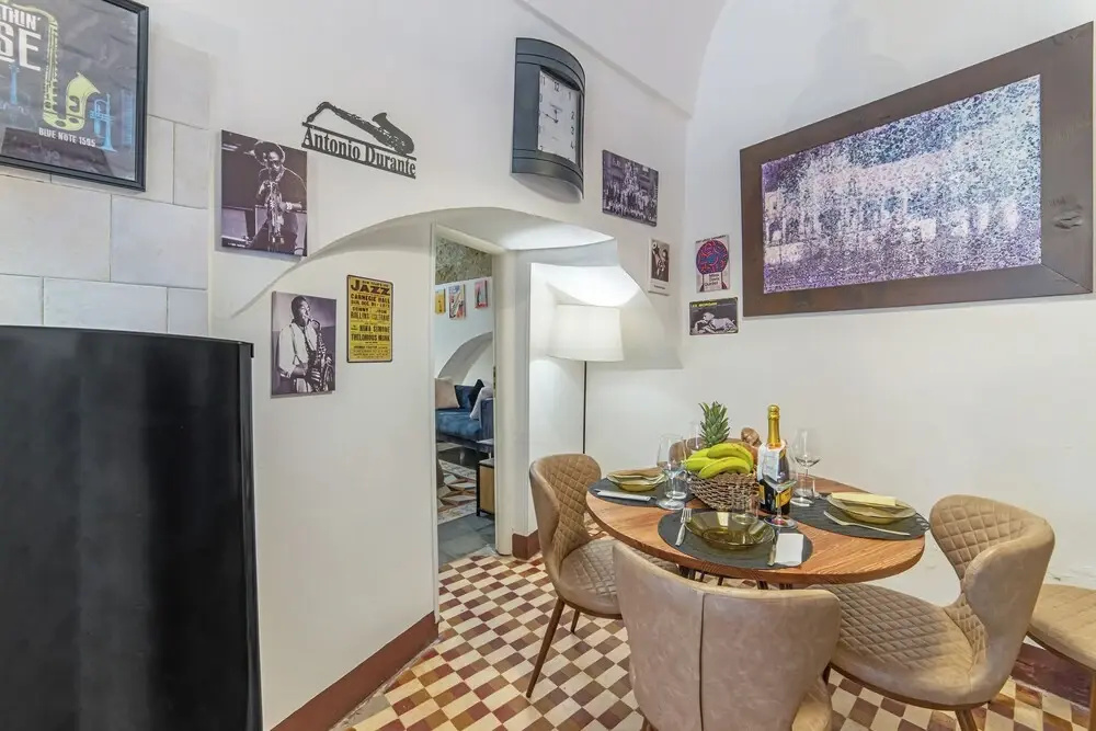 Jazzy House In Historic Centre