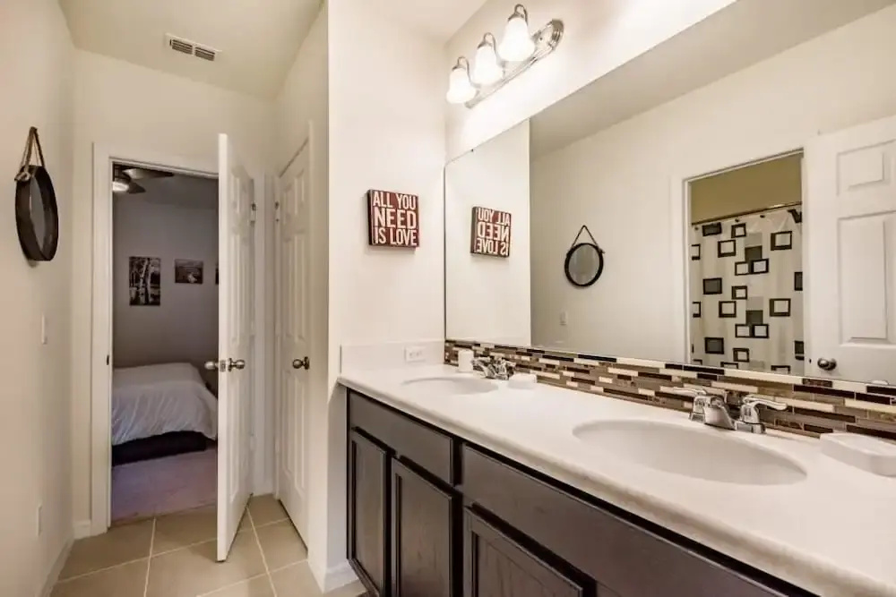 Fantastic 4 Bed 3 Bath Villa