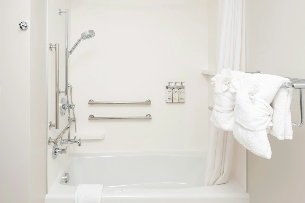 Holiday Inn Express Hotel & Suites Mt. Holly by IHG