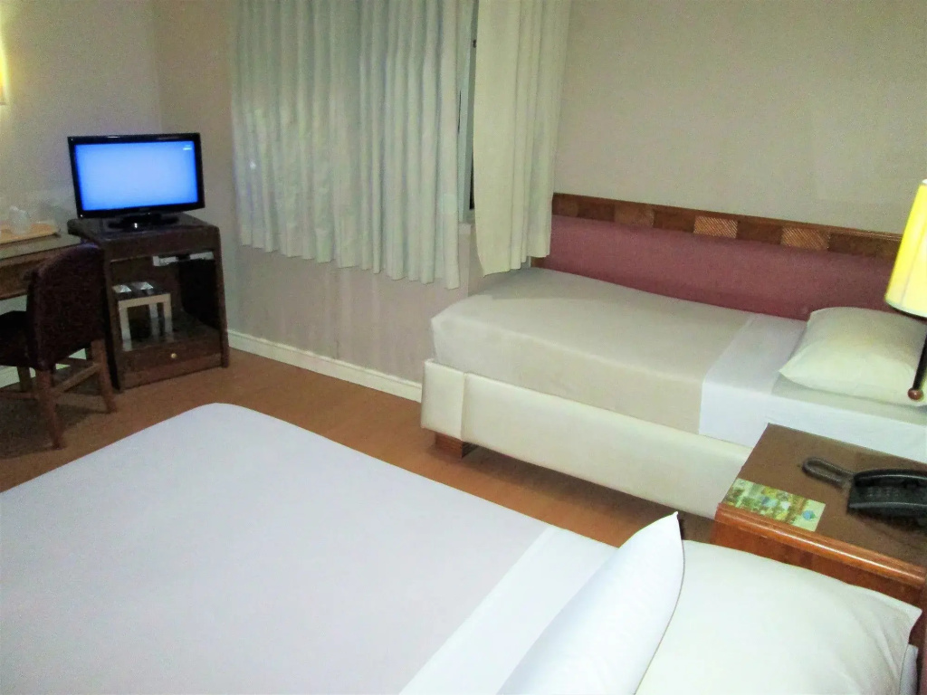 Grand City Hotel Inc
