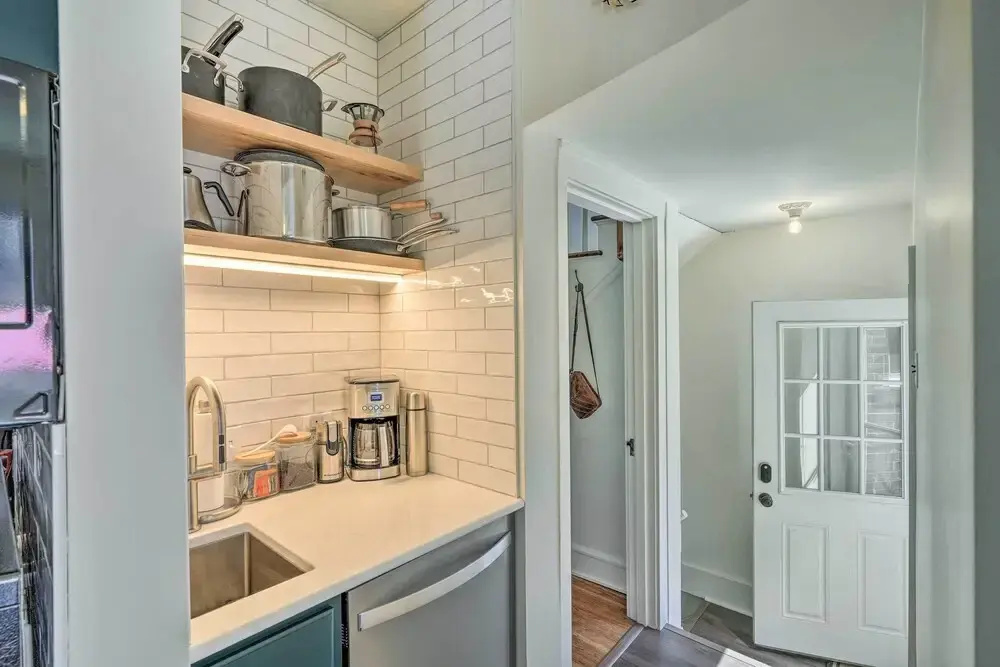 Historic Illinois Home Near Mississippi River
