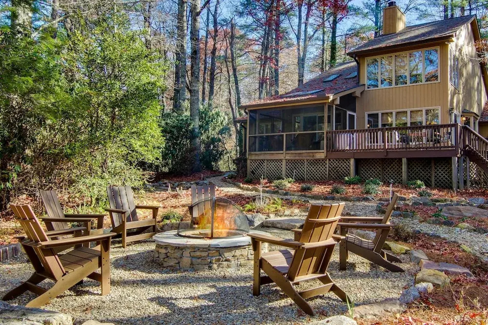Sapphire Vacation Rental Cabin: Close to Hiking