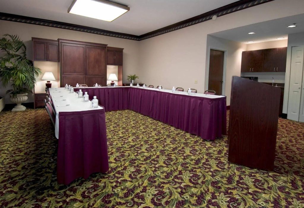 Hampton Inn Greensboro Airport