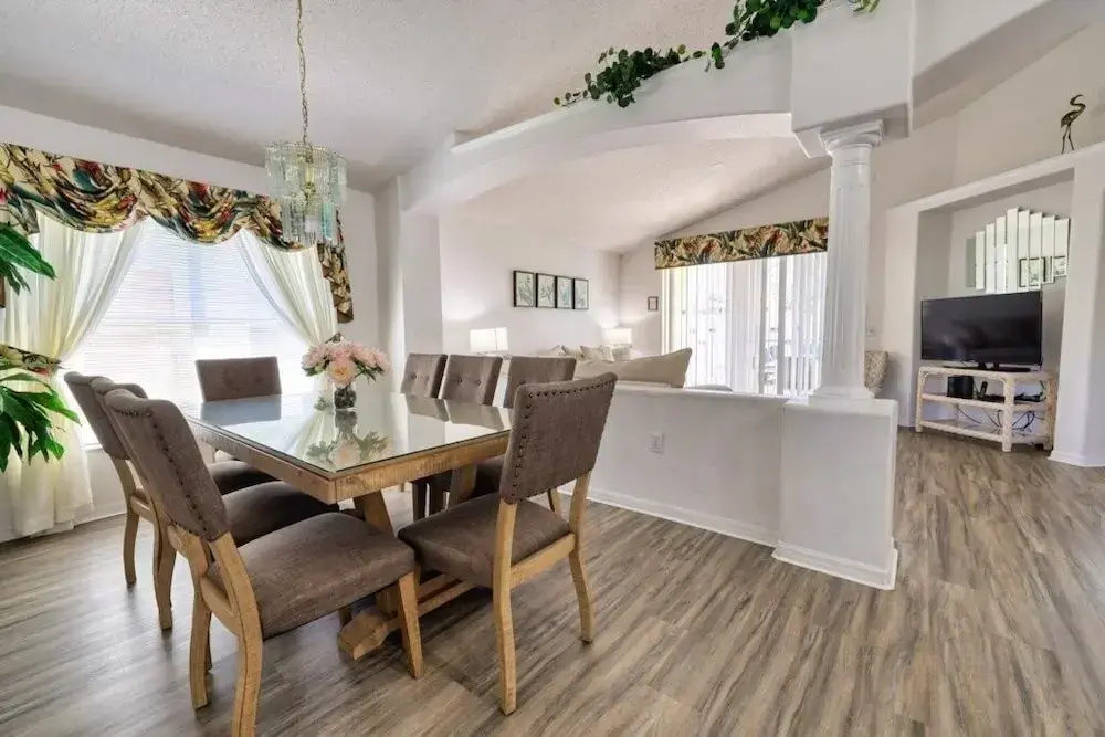Sandra's Eagle Pointe Vacation Home 4 Bedroom Condo by Redawning