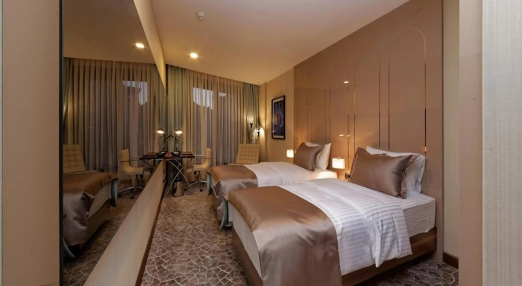 Inera Hotel