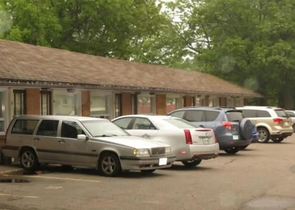 Skyline Motel