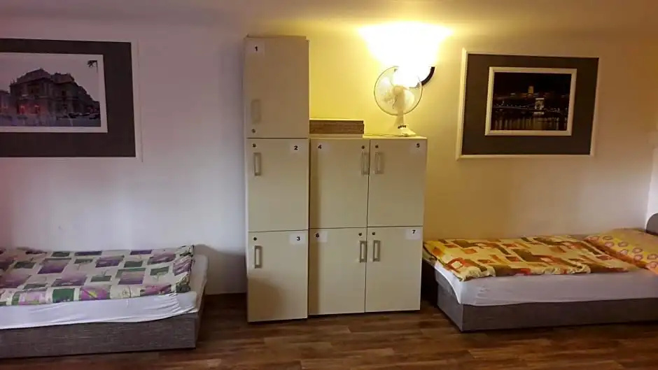 Opera Hostel Budapest