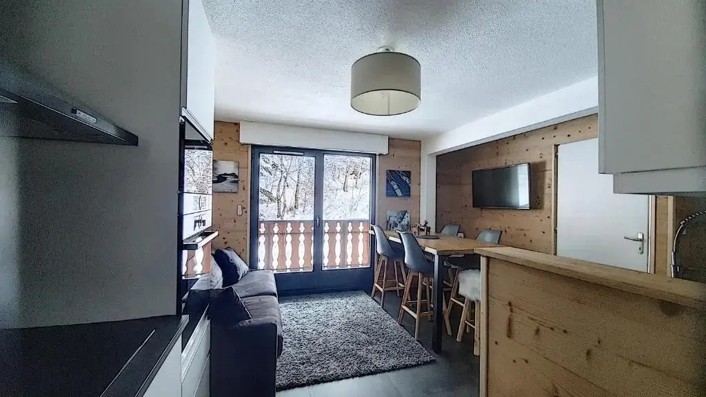 MAGNIFIQUE APPARTEMENT REFAIT à NEUF - CALME - 2 Chambres - 6 Personnes - Vue Montagne GRAND CERF 65