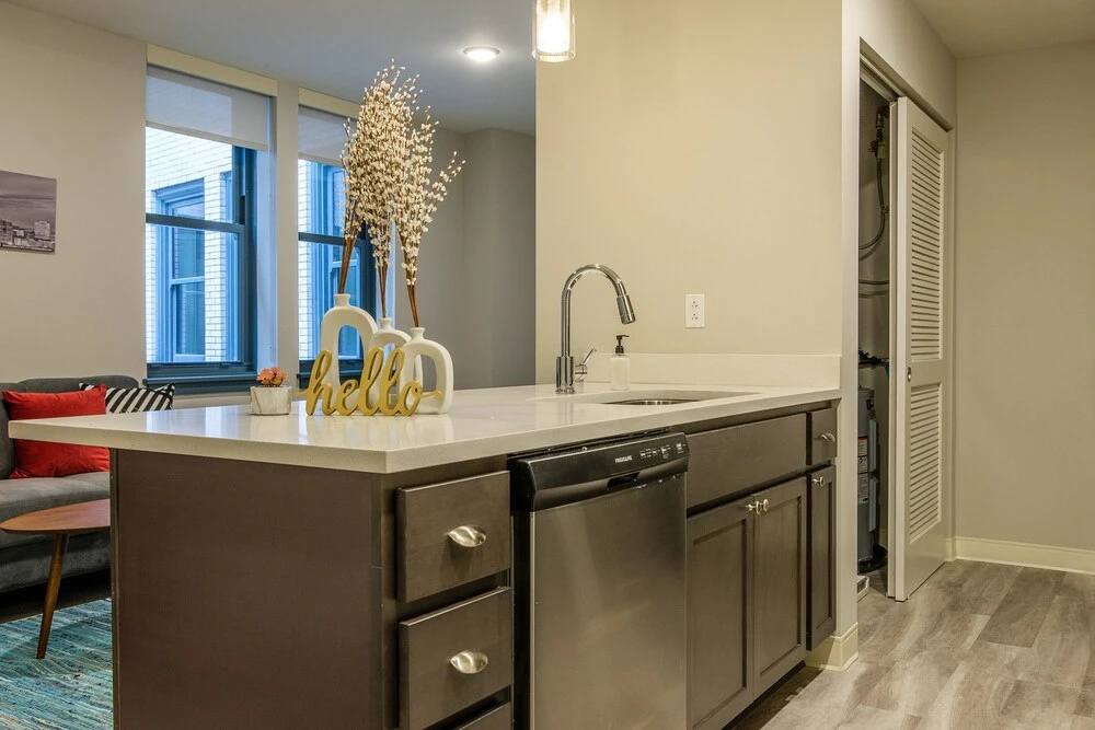 FRONTDESK Athlon Apts Downtown Cleveland