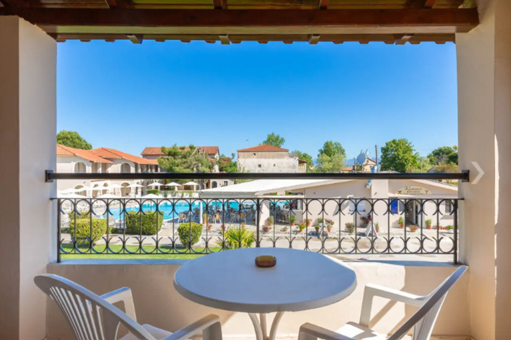 Kamari Apartments