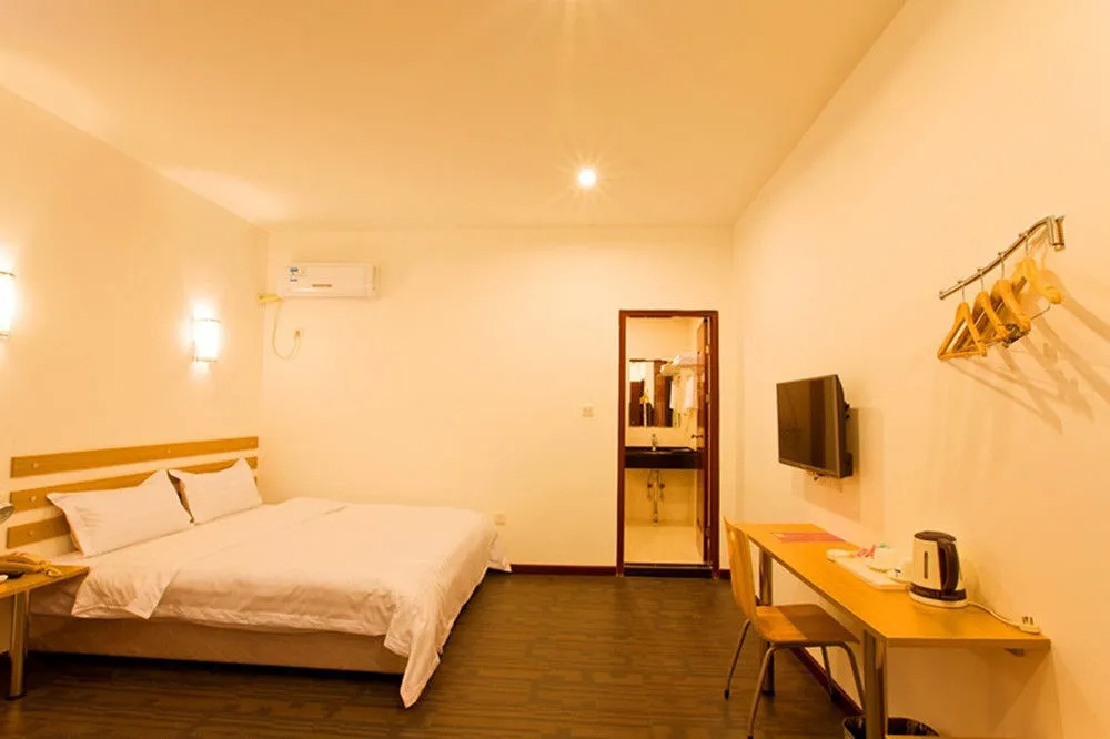 Wuhan Demo Express Hotel