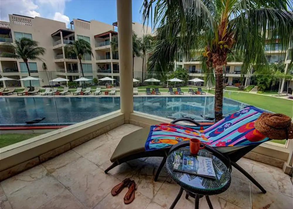 Elements 116 by Tripintravel