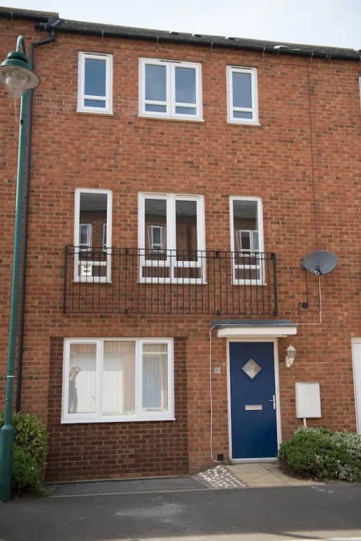 Kennedy House by Your Lettings UK