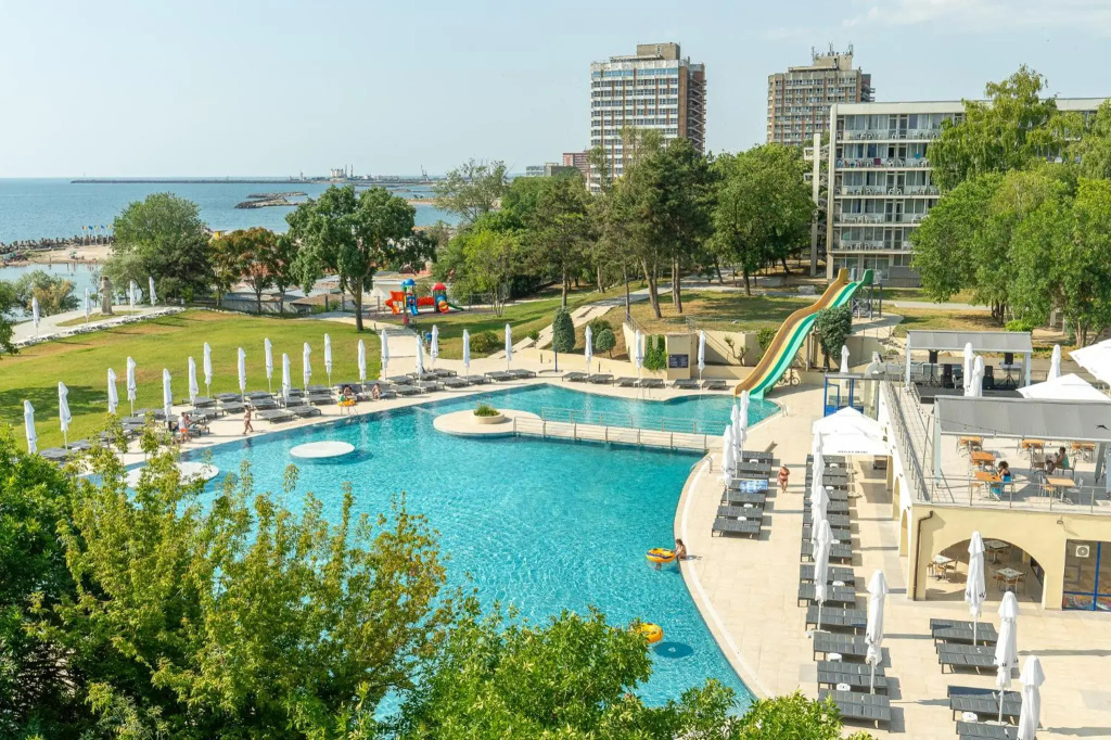 Semiramis Hotel
