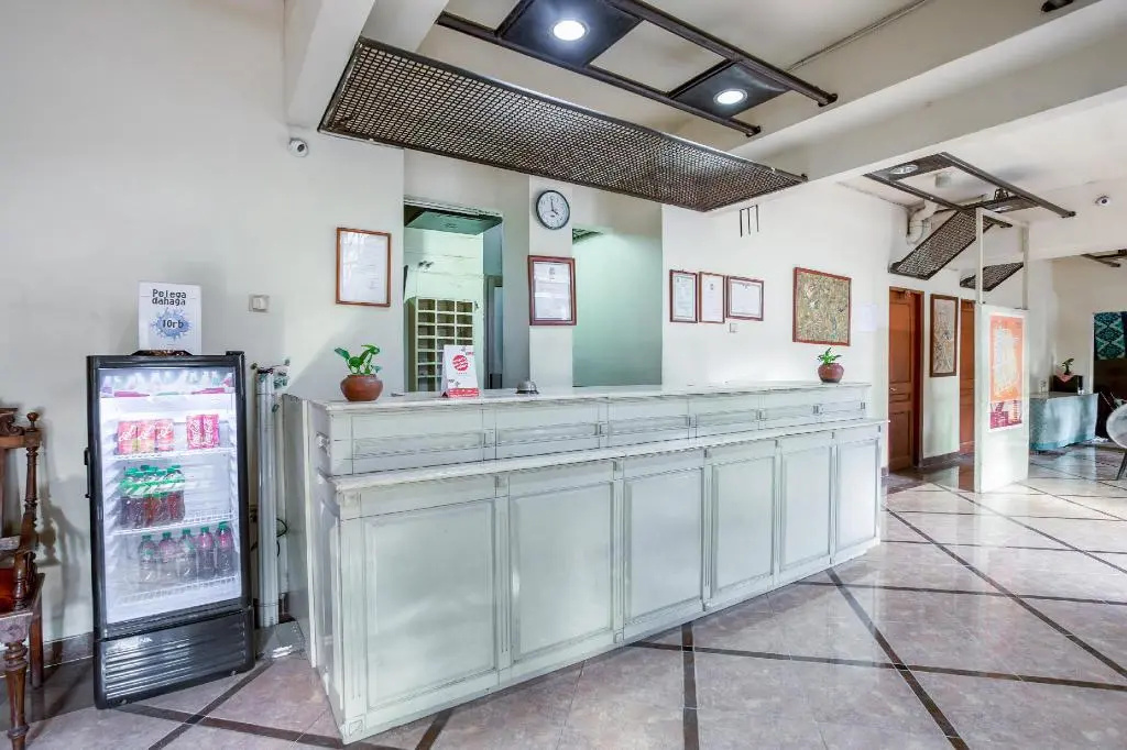 OYO 3819 Hotel Winotosastro