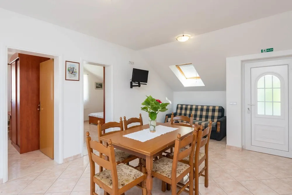 Apartments Jaksa