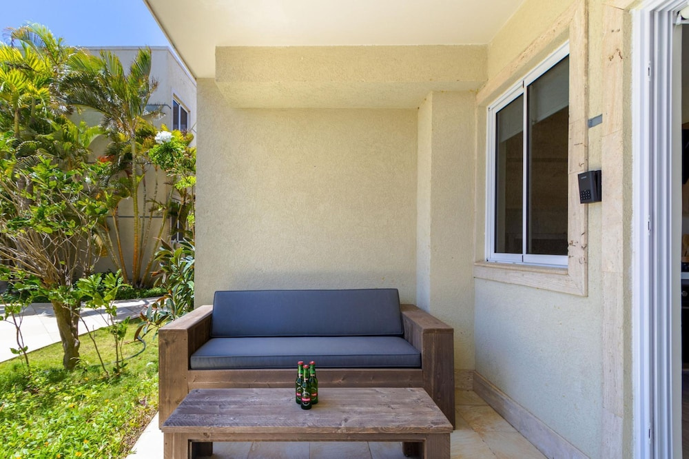 2br2 5BA Townhome - Fullyequipped - Pool - Parking