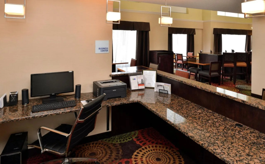 Holiday Inn Express White House by IHG