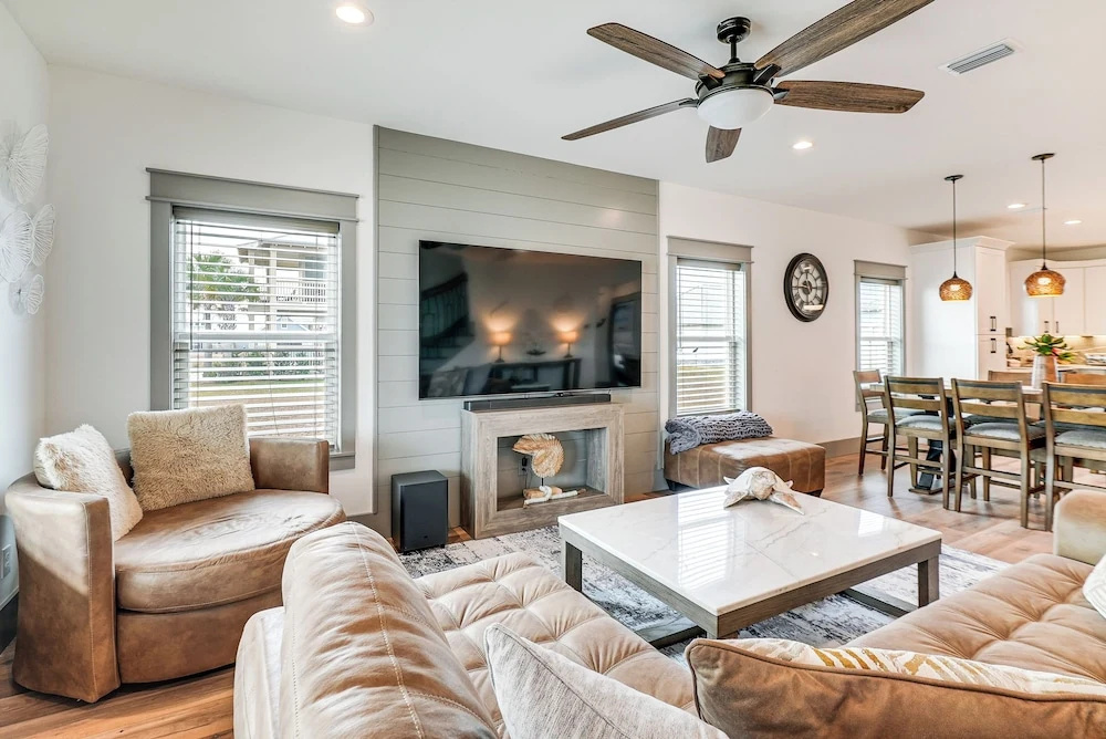 Walk to Beach! 'ocean's Paradise' w/ Patio