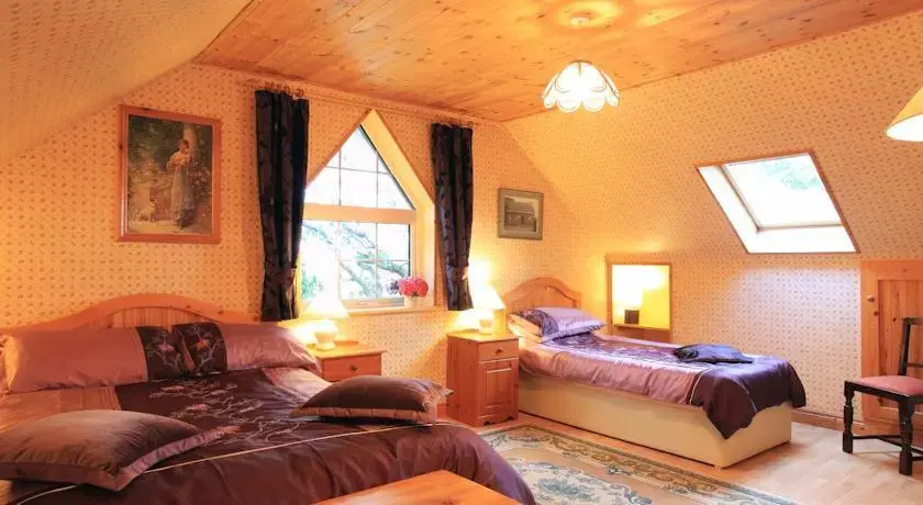 Fuchsia Cottage