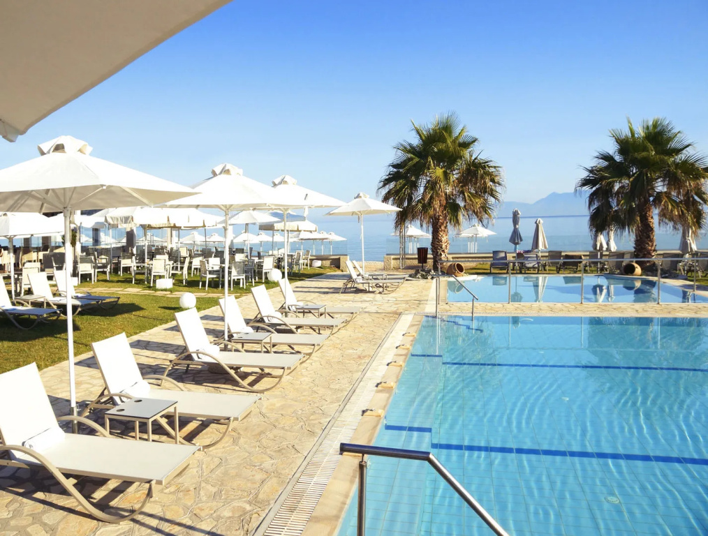 Hotel Acharavi Beach