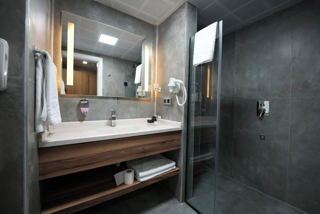 Dayman Hotel