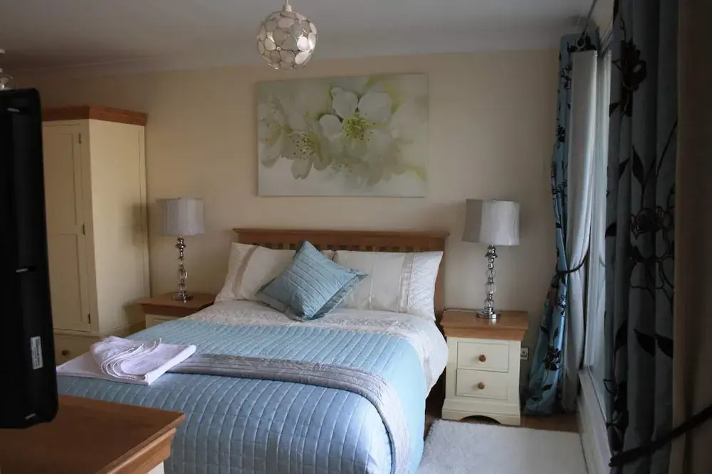 Self-Contained Luxury En Suite Room