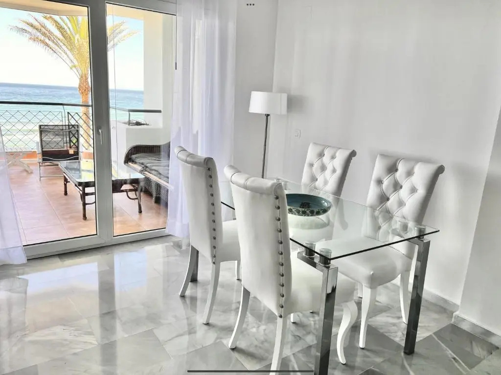 MI CAPRICHO 172 Beachfront Apartment