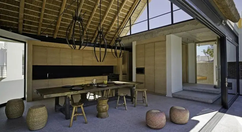 Silver Bay Villa