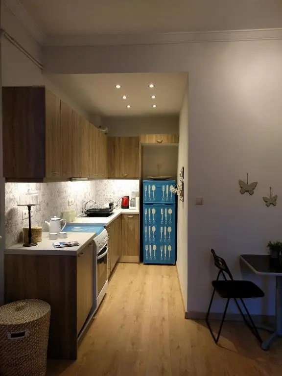 Cozy apartment ideally located city center and Megaron Moussikis metro station
