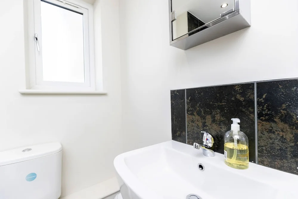 1 Avery Gardens - 1 Bedroom Apartment