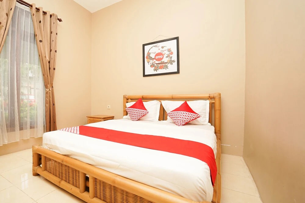 Kampoeng Kita Hotel by Oyo Rooms