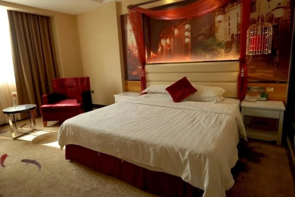 Hezhou Joy City Hotel