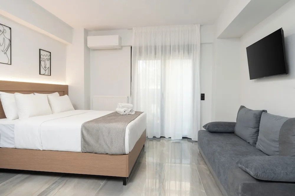 TOWER 15 Suites, Nilie Hospitality MGMT