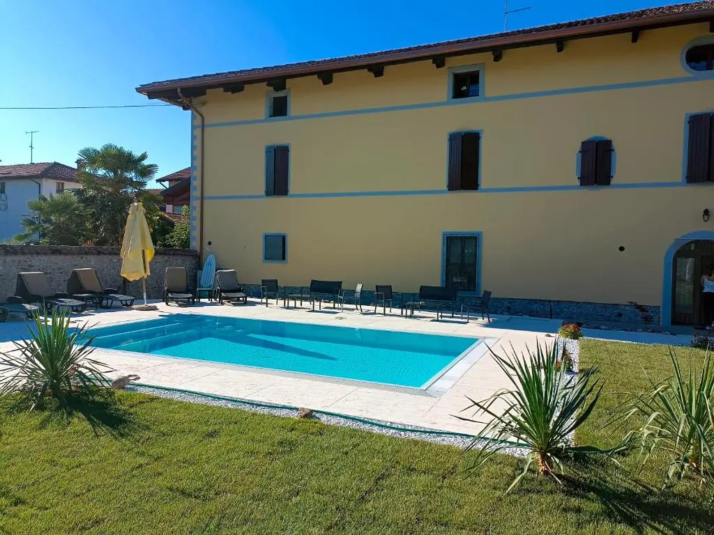 Casa Pellis
