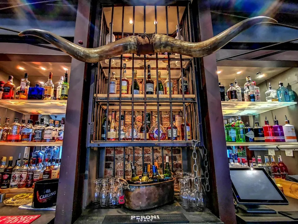 Ox Hotel Bar & Grill