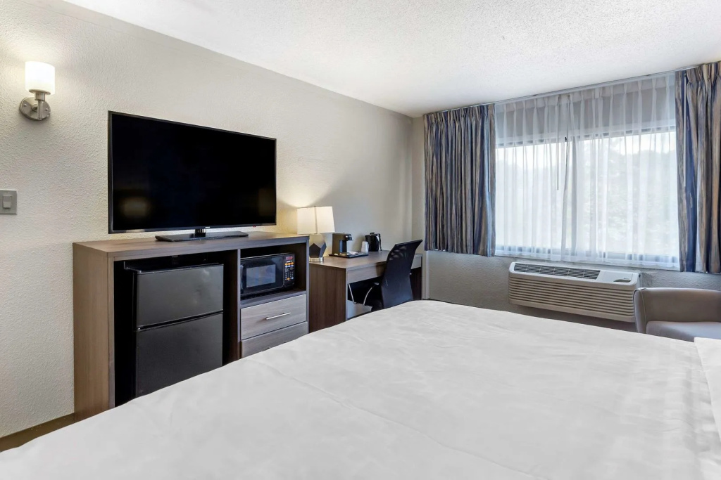 Clarion Pointe Raleigh Midtown