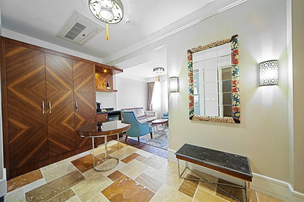Azade Suites