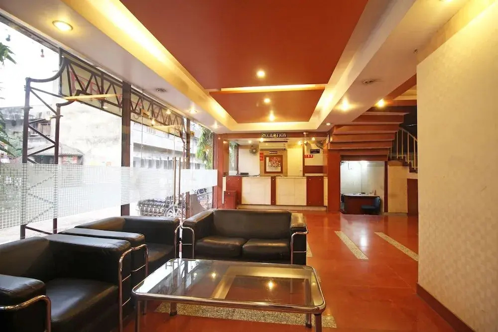 OYO 5047 Hotel President