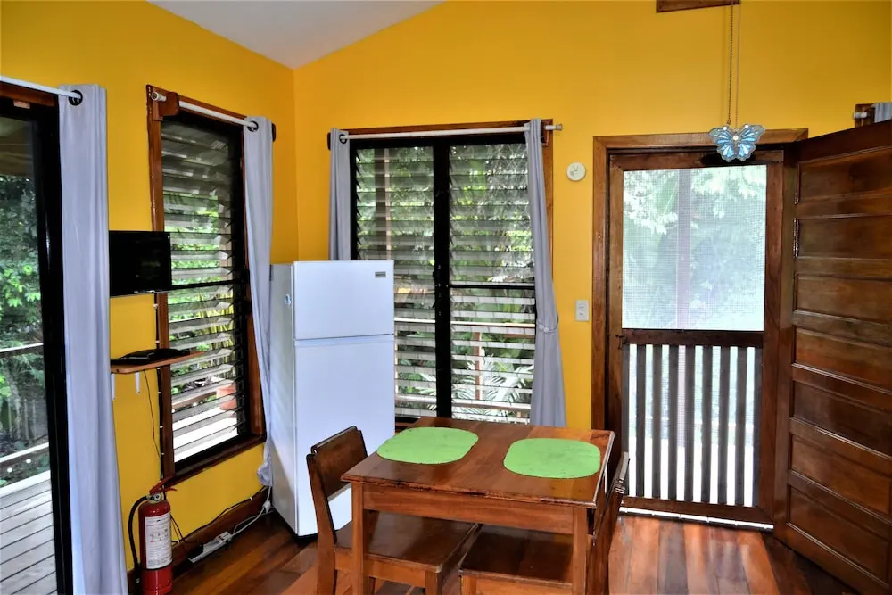 Tree Top Tropical Oasis in San Ignacio, Belize - Your Home Away From Home