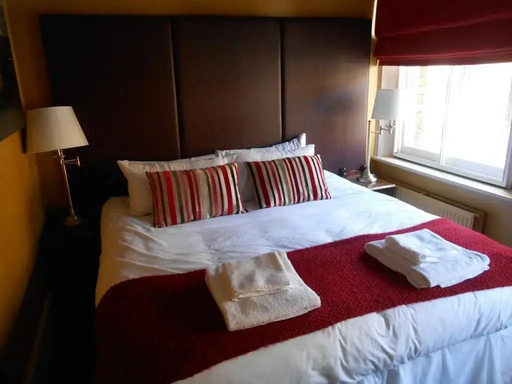 The Red Cow - Guest House
