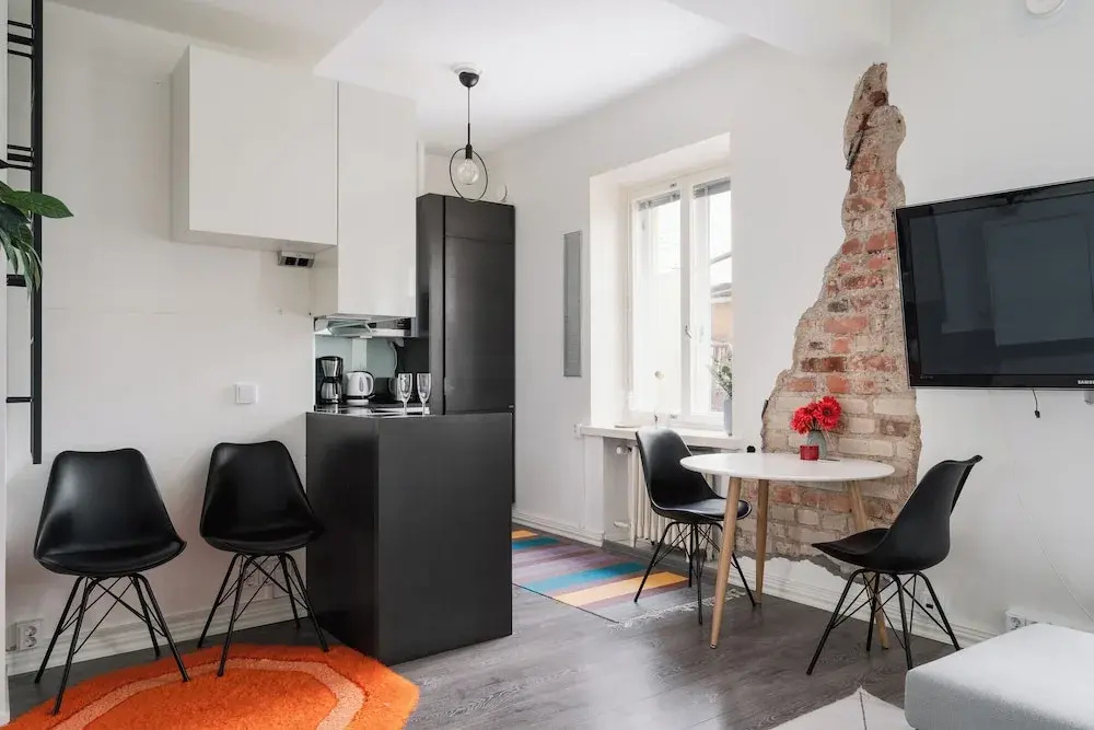 Renovated Top Floor Studio in Kallio