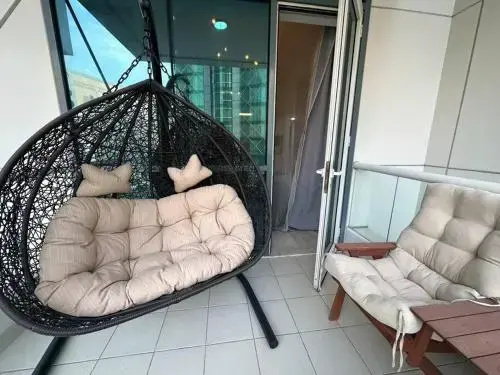 "Lux Bnb 2.5bd Amazing Marina Views"