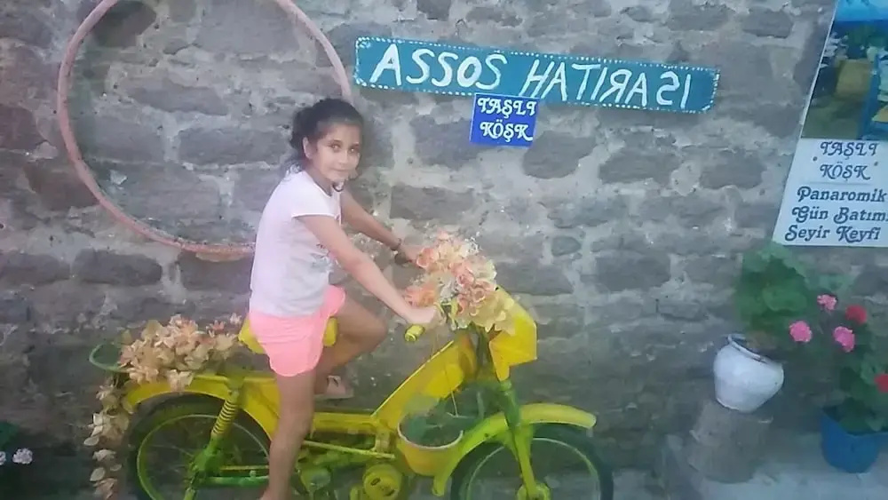 Assos Tasli Kosk