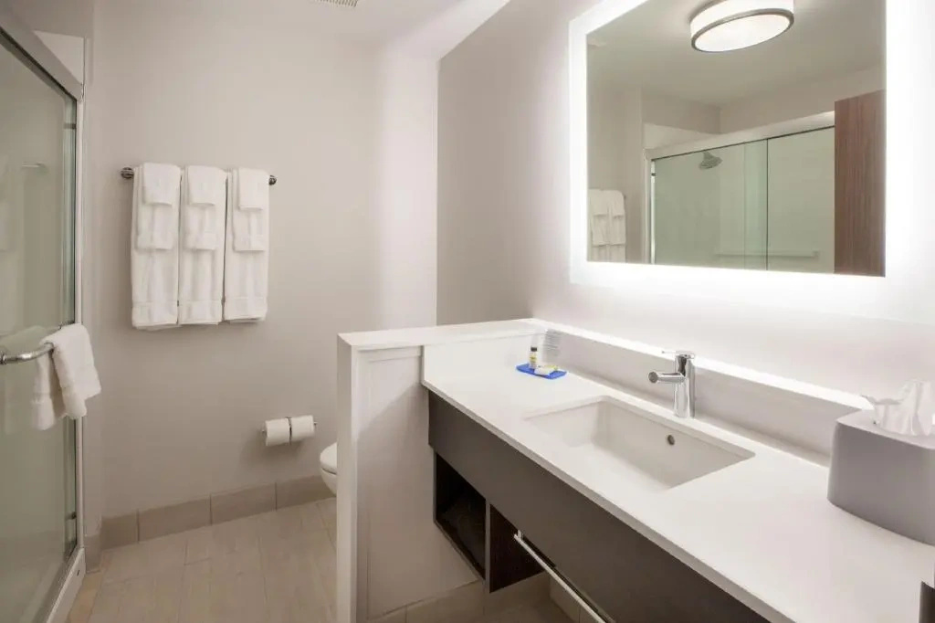 Holiday Inn Express & Suites Milan – Sandusky Area by IHG