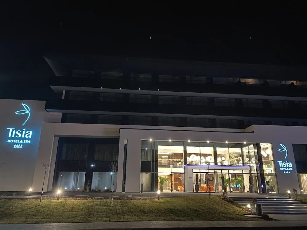 Tisia Hotel & Spa