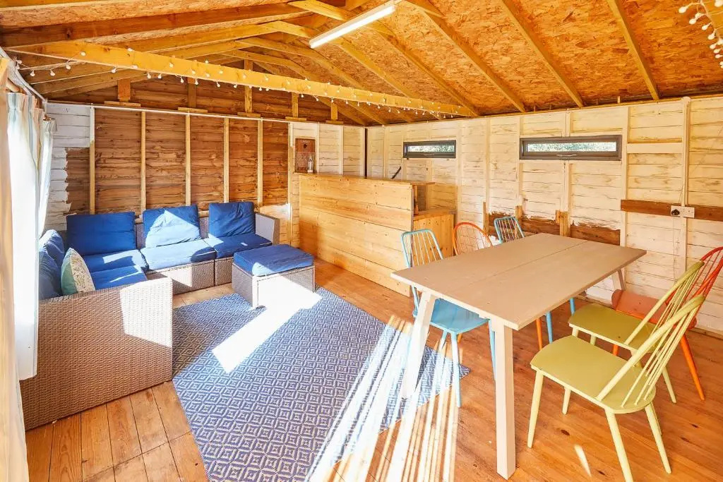 Host Stay Easter Ende Cottage